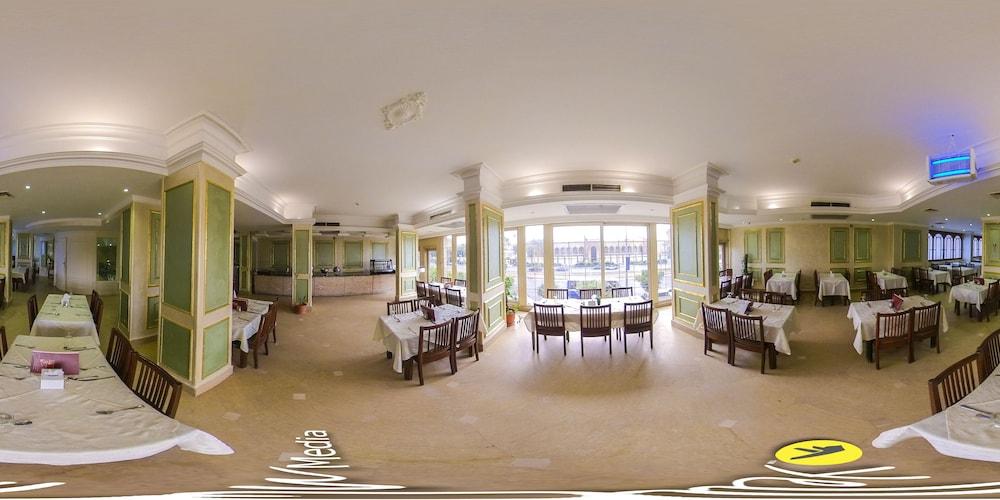 Hotel Royal Marshal Caïro Buitenkant foto